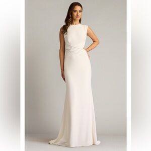 New Tadashi Shoji Textured Crepe Sleeveless Gown